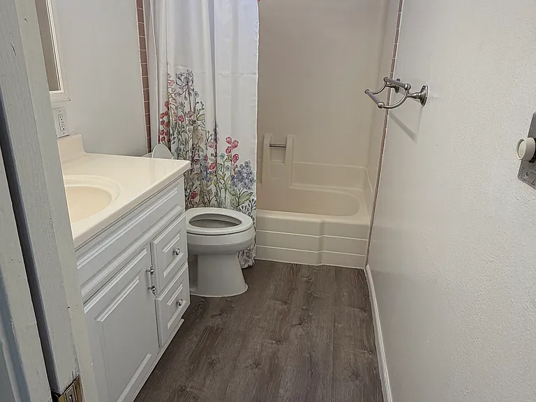 1890 San Vincente Dr #1 — Photo 12