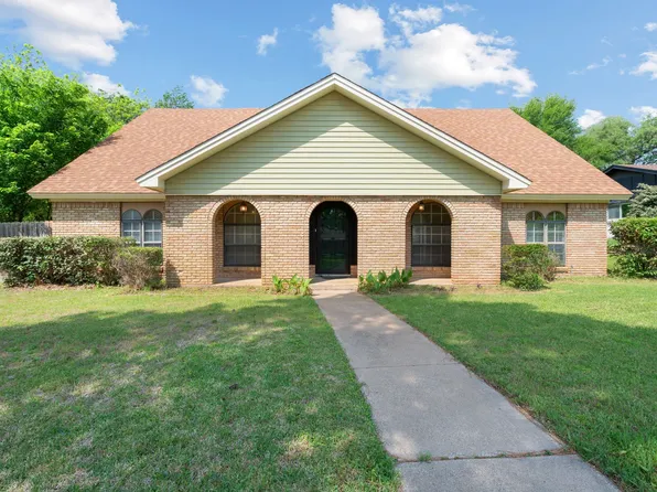 1602 Wagon Wheel Trl, Pantego, TX 76013