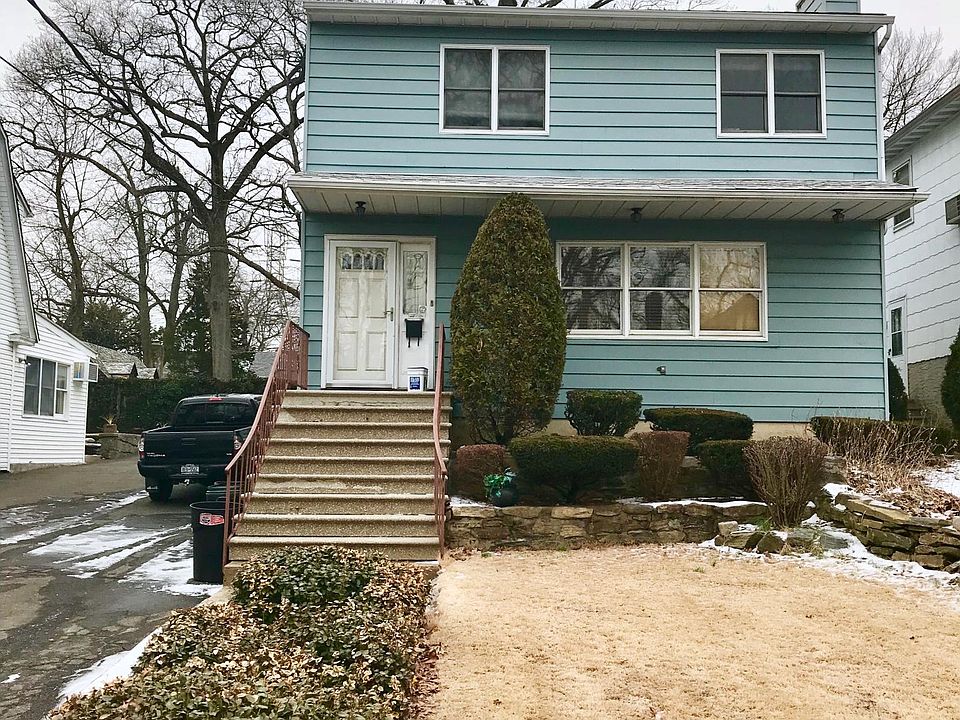 1st image of 28 Kingston Ave