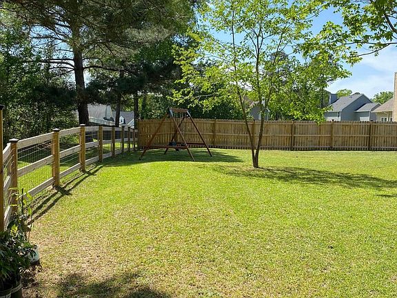 5th image of 519 Brookside Dr