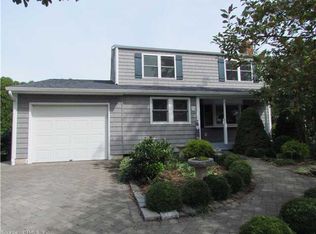 58 Mohegan Rd, Groton, CT 06340