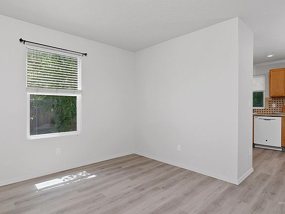 5th image of 19713 Susquehanna Way