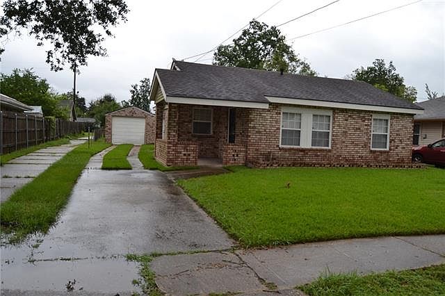 1st image of 4585 Montegut Dr