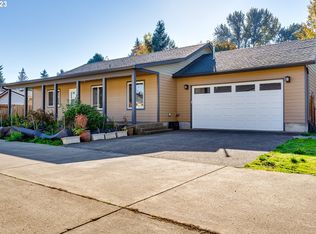2370 E Irwin Way, Eugene, OR 97402