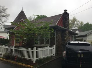 8 Parkway W, Bloomfield, NJ 07003