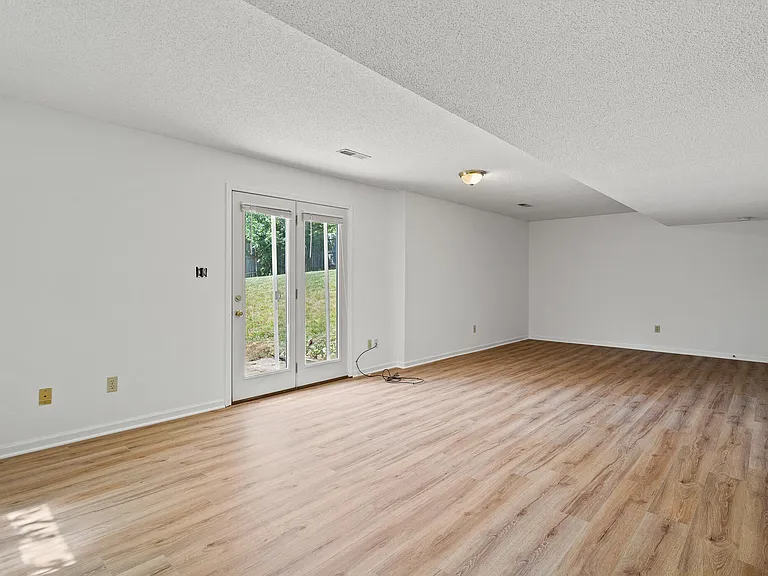 2601 Hillshire Dr — Photo 33