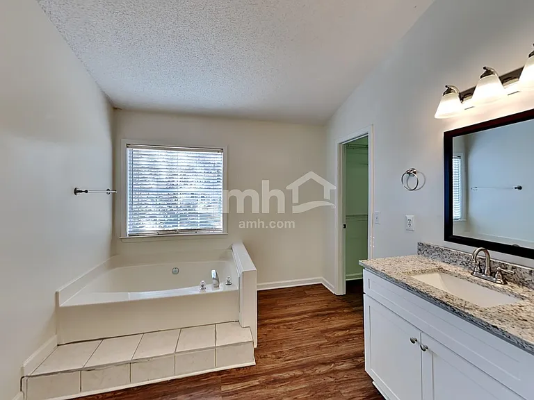 431 Citronelle Dr — Photo 11
