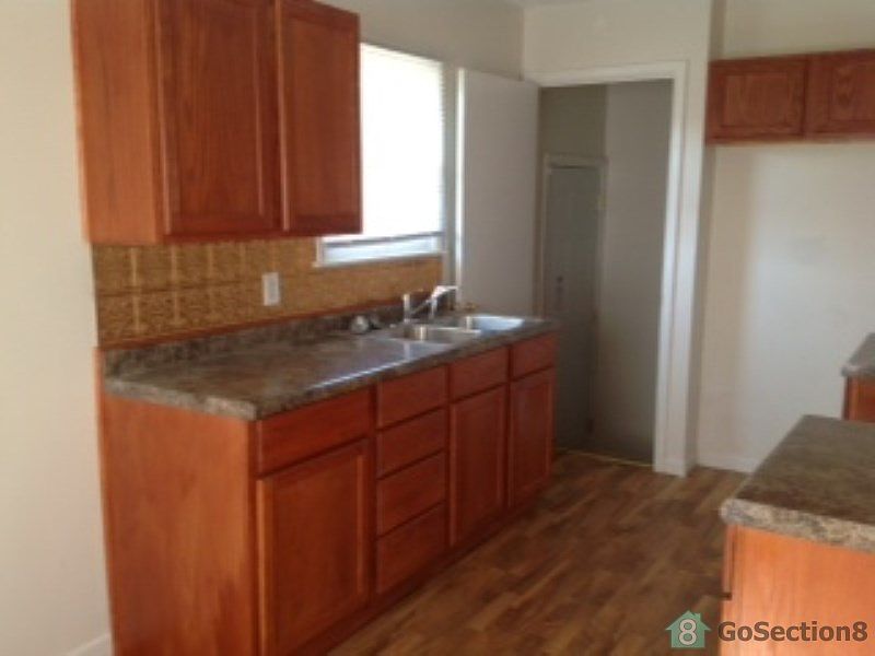 2nd image of 3426 N Belmar Ave
