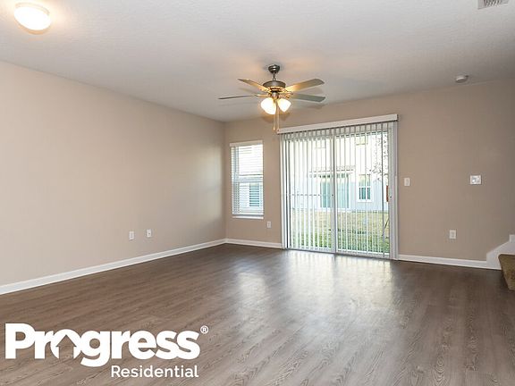 4th image of 756 Henley Ct