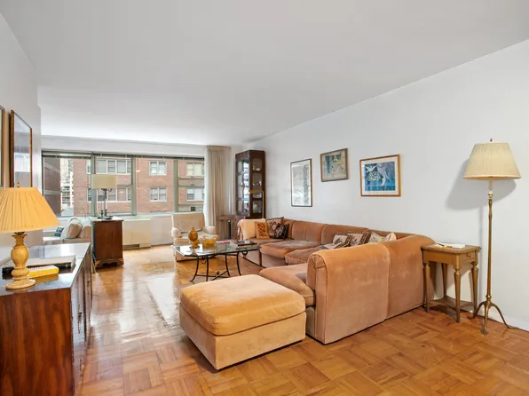 360 East 72nd Street image 2 of 6