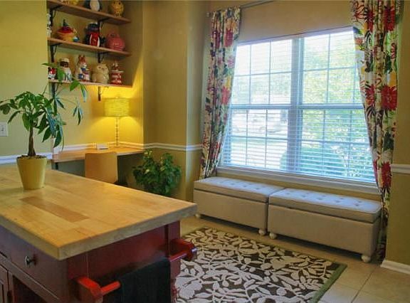 4th image of 107 Grovepark Ct