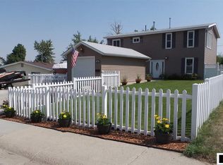 37 Jasmine St, Casper, WY 82604