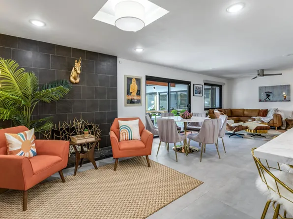 2155 E Nicola Rd, Palm Springs, CA 92262