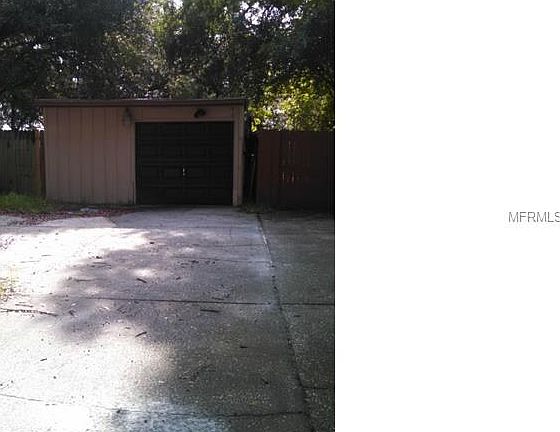 3rd image of 3317 Fox Lake Dr