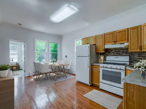 24 Green Ct APT 2, Lodi, NJ 07644