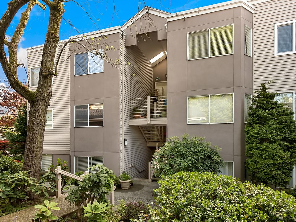 1st image of 10832 NE 68th St APT A2