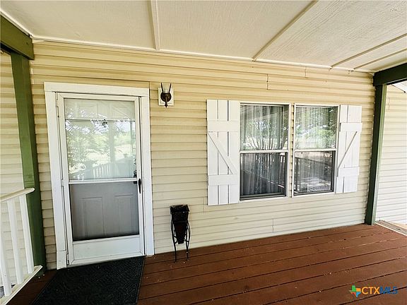4th image of 341 Lakecreek Dr