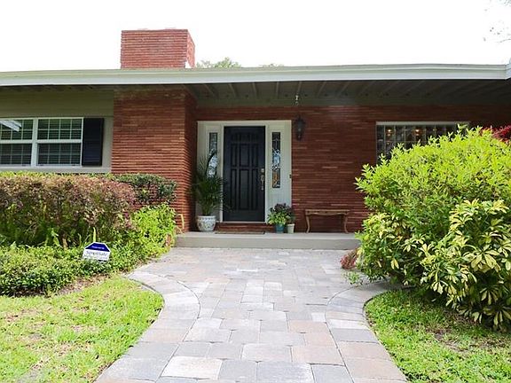 3rd image of 1800 Pepperidge Dr