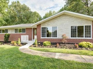 11860 Twillwood Dr, Saint Louis, MO 63128