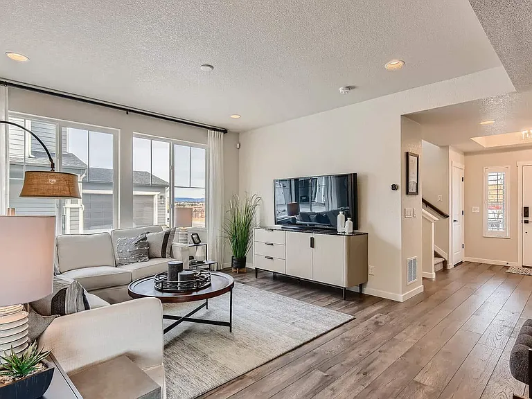 5897 Spring Breeze Dr — Photo 4