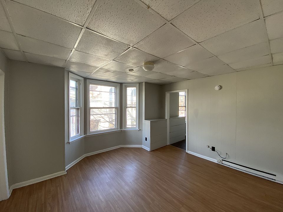 1st image of 60 Chambersburg St #11120647