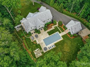 10 Scout Trl, Darien, CT 06820