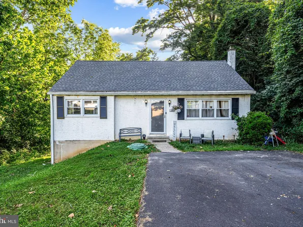 398 Cedar Ave, Langhorne, PA 19047