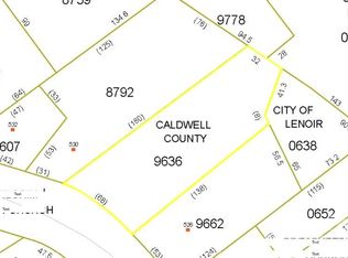 530 Willow St NW, Lenoir, NC 28645