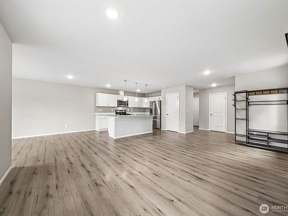 5th image of 7813 24th Court SE