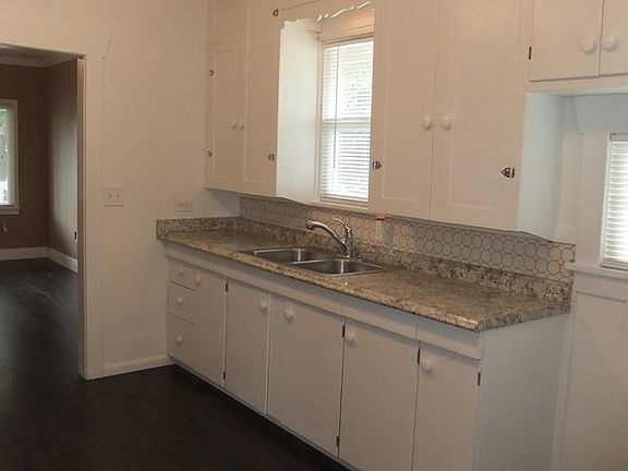 5th image of 6319 Yakima Ave