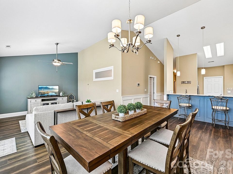 1st image of 3868 Sage Ct