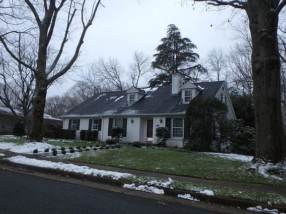4th image of 26 Dogwood Ln