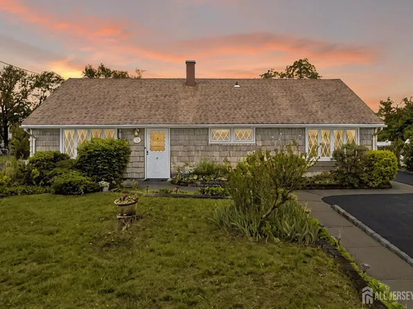 49 Charles Ter, Piscataway, NJ 08854