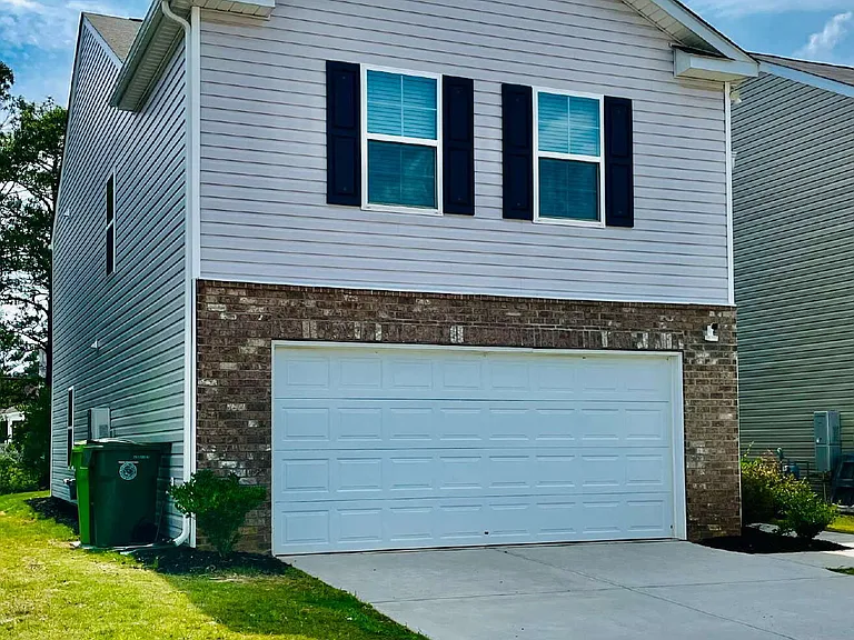 173 Dunham Rd — Photo 1