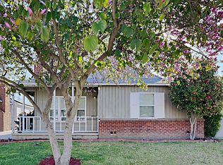 7052 Cantaloupe Ave, Van Nuys, CA 91405