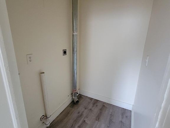 3rd image of 33 N Manning Blvd #2