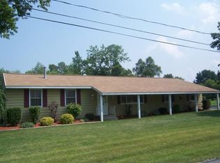 114 Calvin Pl, Clinton, NY 13323