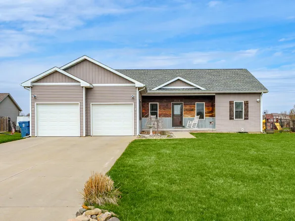 30818 Mission Ave, Paw Paw, MI 49079