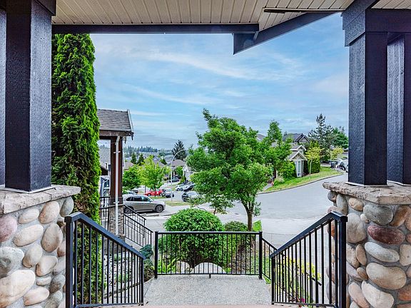 3rd image of 14650 61a Ave
