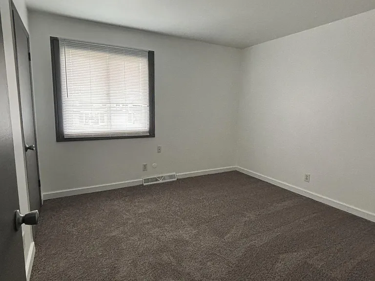 4321 Lori Dr — Photo 7