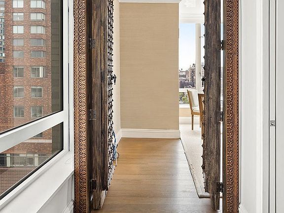 4th image of 150 Columbus Ave APT 12F