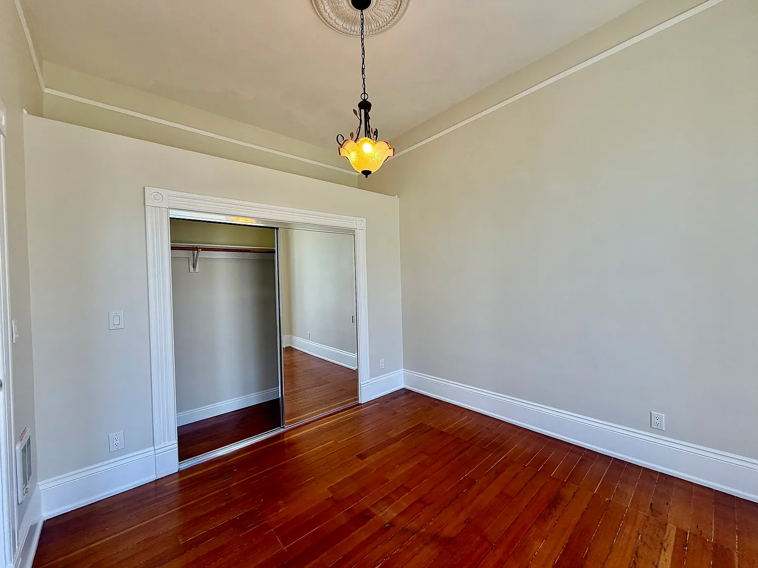 3 bed, $7,495 — Photo 3