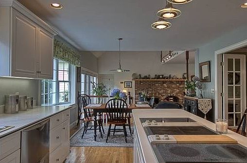 Large eat in kitchen