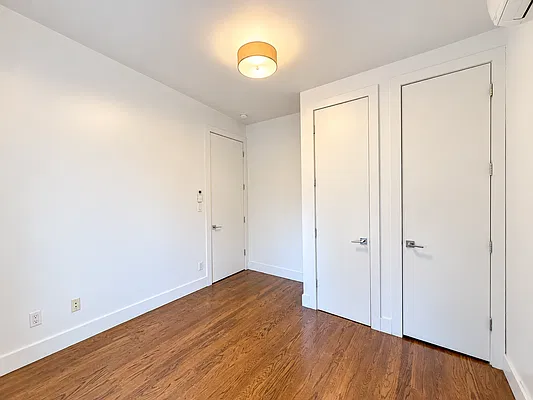 Bedroom, photo 5