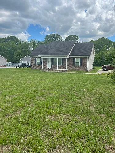 815 White Rd Photo 1