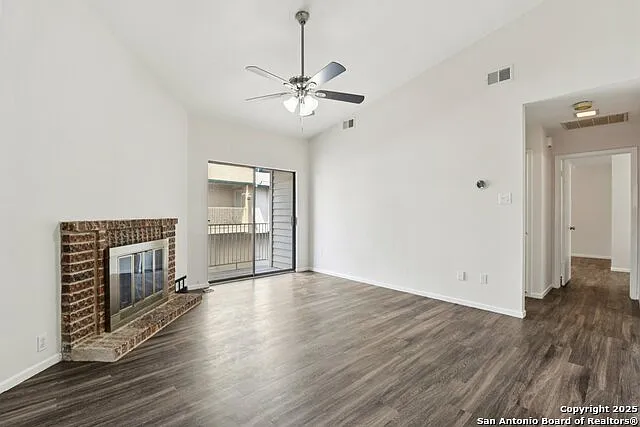 349 Harmony Ct #349 — Photo 7