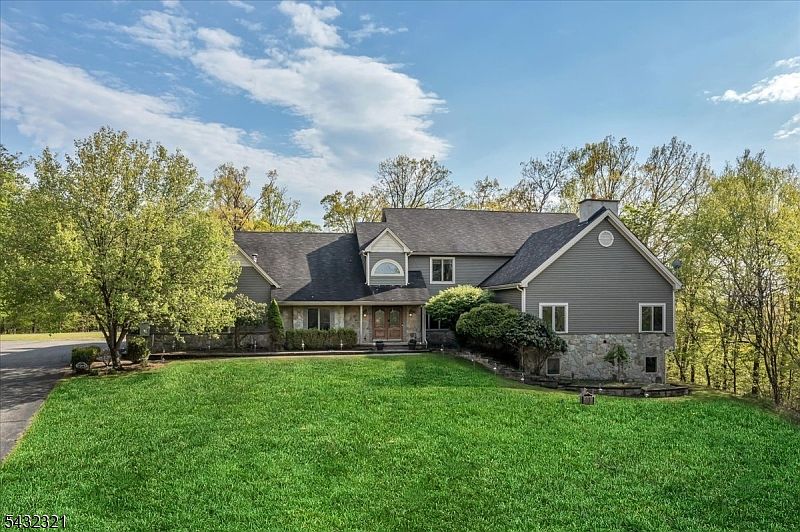 1st image of 65 Gunn Rd
