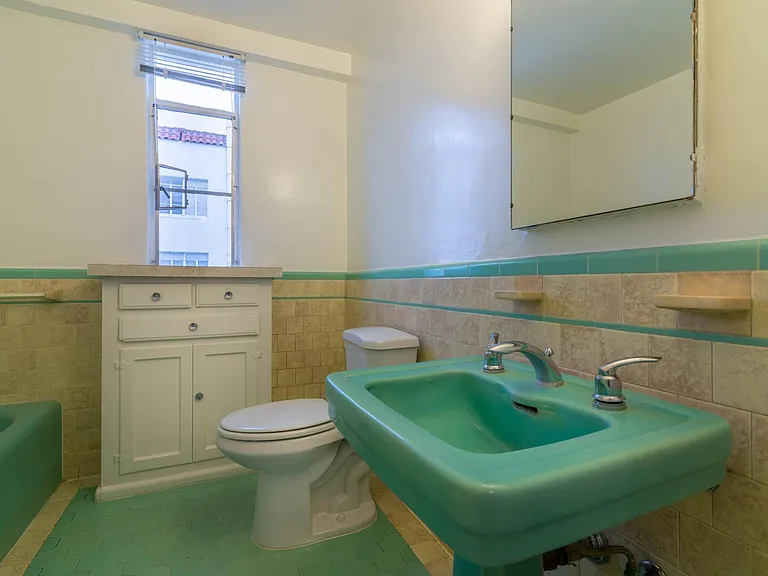 Linda Vista Apartments — Photo 35