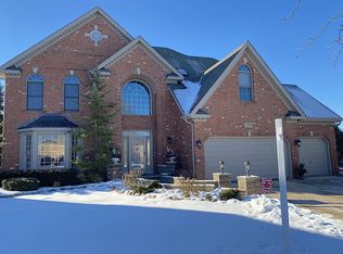 2519 Foxboro Ct, Naperville, IL 60564