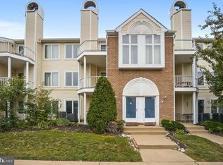 13 Michele Ct, Levittown, PA 19057